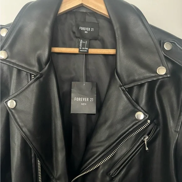 Forever 21  Black Faux Leather Jacket - Picture 6 of 6
